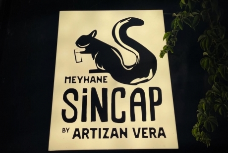 1 Zeytin Ağaçları Altında Meyhane Keyfi