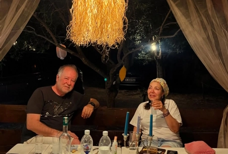 3 Zeytin Ağaçları Altında Meyhane Keyfi
