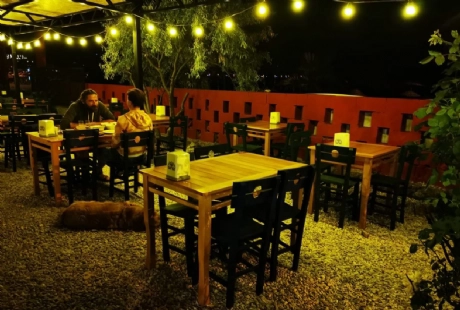 1 Restoran - Bar