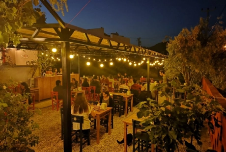 17 Restoran - Bar